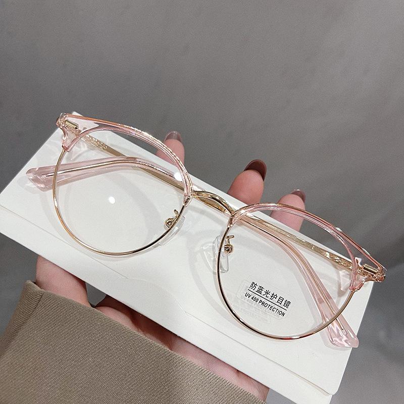 Rivets Decoration Men Glasses Glass Frame Rimless TR90 Material Superior Quality Glasses Woman Blue Lightweight Filtering Women s Style Eyeglasses
Rivets Decoration Men Glasses Glass Frame Rimless TR90 Material Superior Quality Glasses Woman Blue Lightweight Filtering Women s Style Eyeglasses