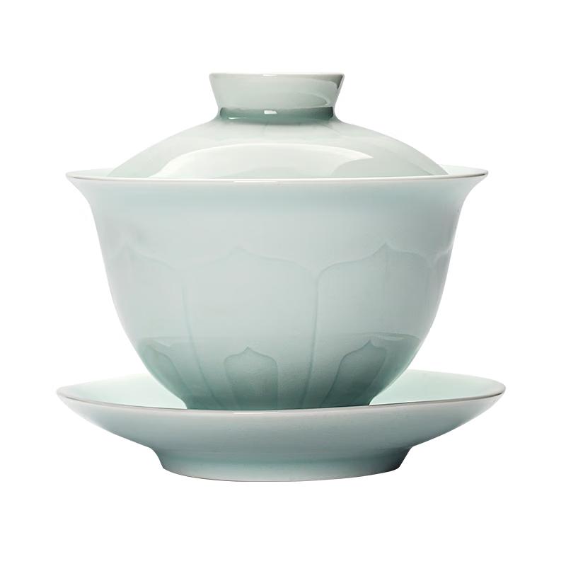 Jingdezhen Gold-Inlaid Lotus Celadon Gaiwan
Jingdezhen Gold-Inlaid Lotus Celadon Gaiwan