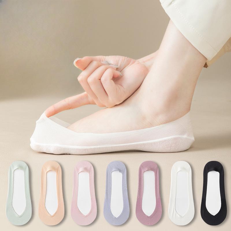 Female Spring and Summer Thin Silicone Non Slip Non Fall with Cotton Bottom Ice Silk with Invisible Socks 1 pair чорний
Female Spring and Summer Thin Silicone Non Slip Non Fall with Cotton Bottom Ice Silk with Invisible Socks 1 pair чорний