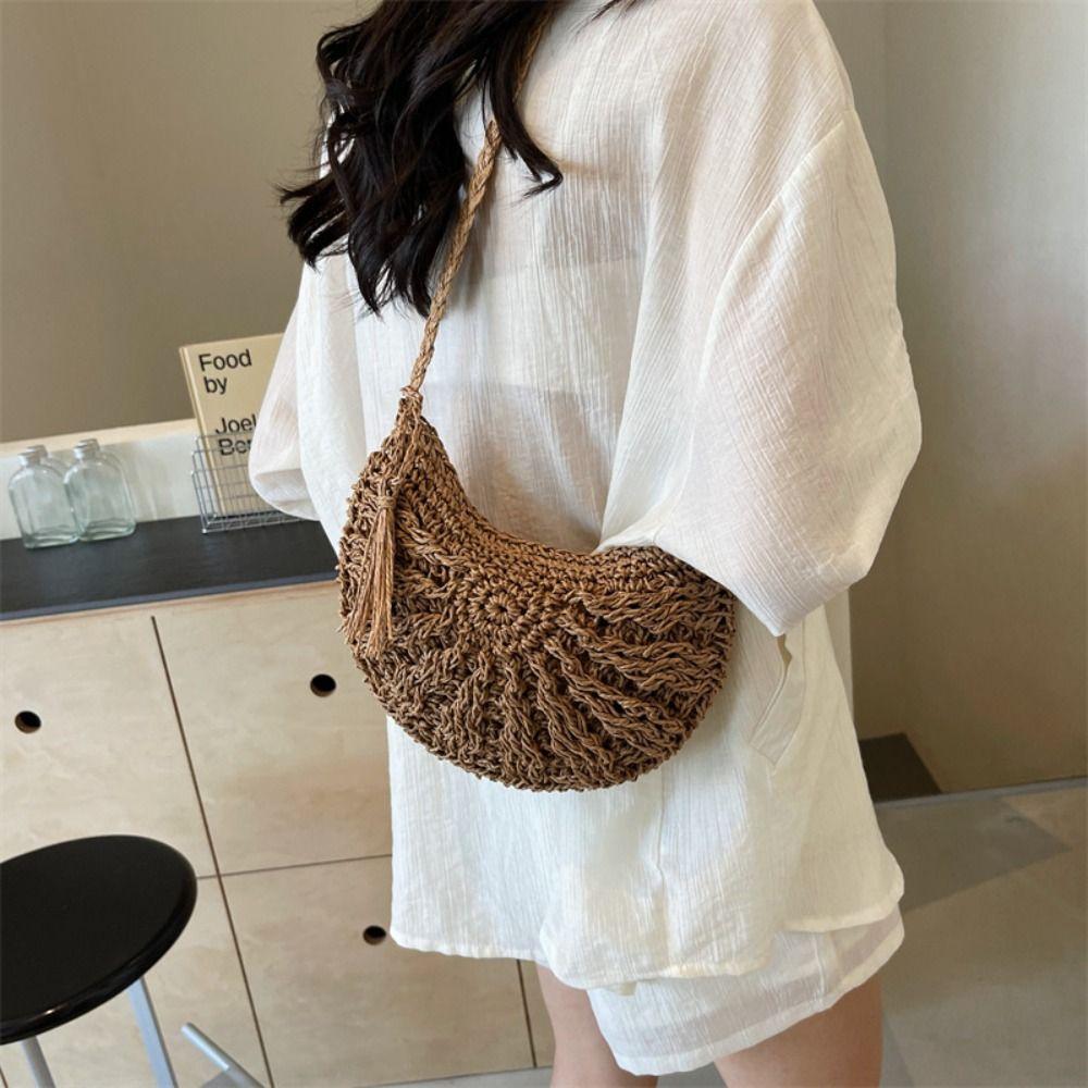 Half-round Woven Shoulder Bag Handmade Women s Crossbody Bag Trendy Straw Weave Bag Vacation бежевий
Half-round Woven Shoulder Bag Handmade Women s Crossbody Bag Trendy Straw Weave Bag Vacation бежевий