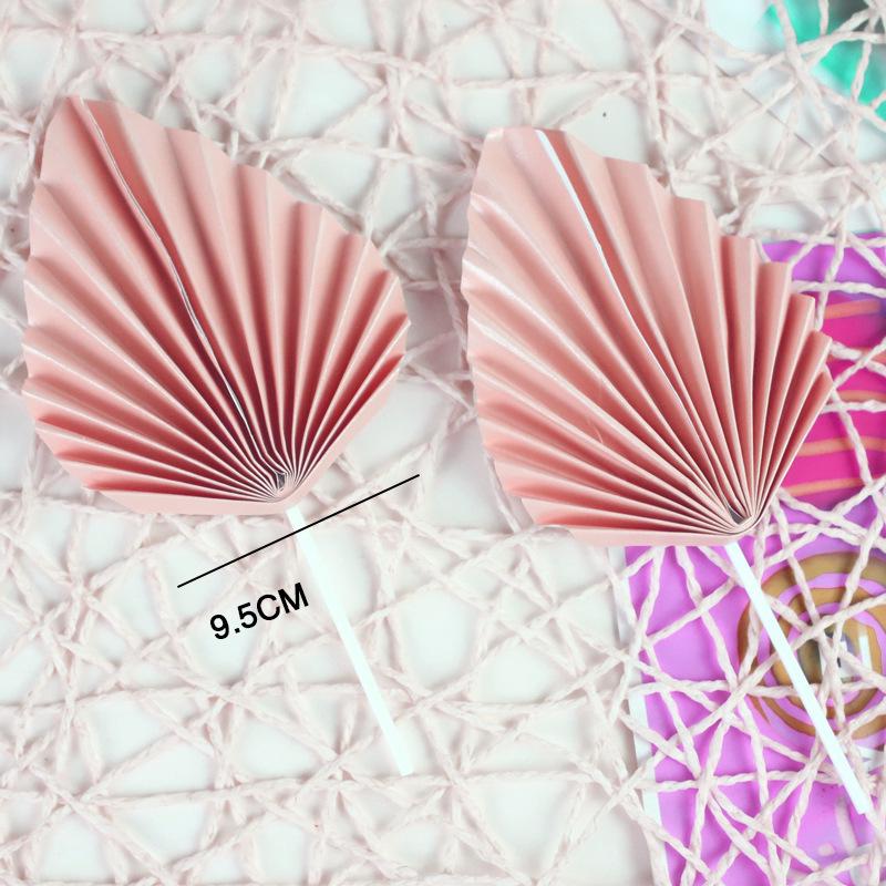 Gold Leaf Cake Decoration Fan for Birthdays
Gold Leaf Cake Decoration Fan for Birthdays