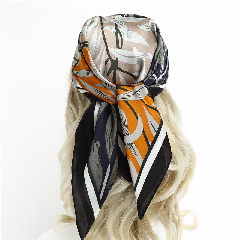 Luxury Scarves 70X70cm Print Square Silk Scarf Women Four Seasons Fashion Shawls Kerchief Bandanna Sunscreen Foulard Hair Band 70X70cm
Luxury Scarves 70X70cm Print Square Silk Scarf Women Four Seasons Fashion Shawls Kerchief Bandanna Sunscreen Foulard Hair Band 70X70cm