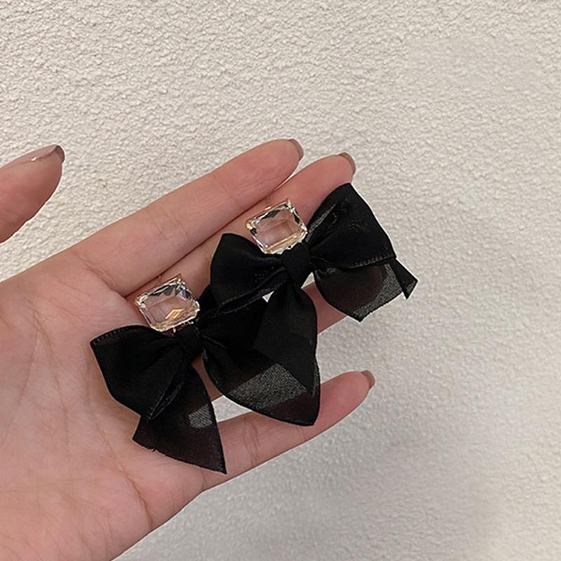 Женские новые серьги-капли с бантом, черные, белые серьги, корейские модные ювелирные изделия, подарок
Женские новые серьги-капли с бантом, черные, белые серьги, корейские модные ювелирные изделия, подарок