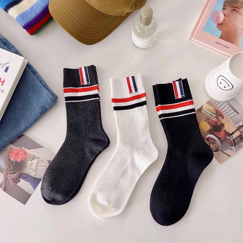 Japanese-Style Women s Socks: Black, White & Gray Combed Cotton Trendy Accessories for Students, Internet Celebrities, and Fashion Enthusiasts сірий колір
Japanese-Style Women s Socks: Black, White & Gray Combed Cotton Trendy Accessories for Students, Internet Celebrities, and Fashion Enthusiasts сірий колір