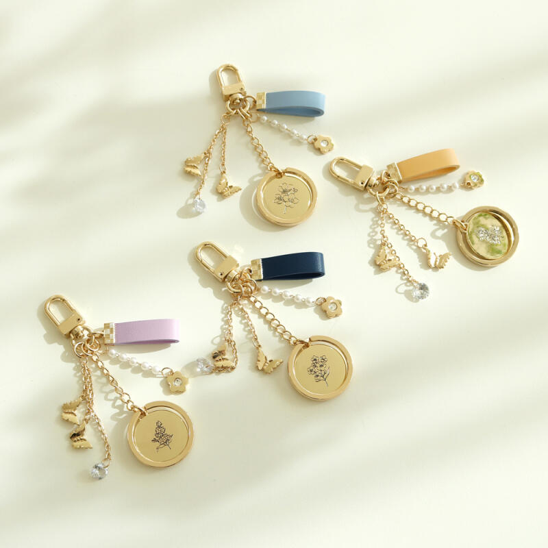D.Lab Birth Flower Butterfly Keychain - 4 Colors Powder blue
D.Lab Birth Flower Butterfly Keychain - 4 Colors Powder blue