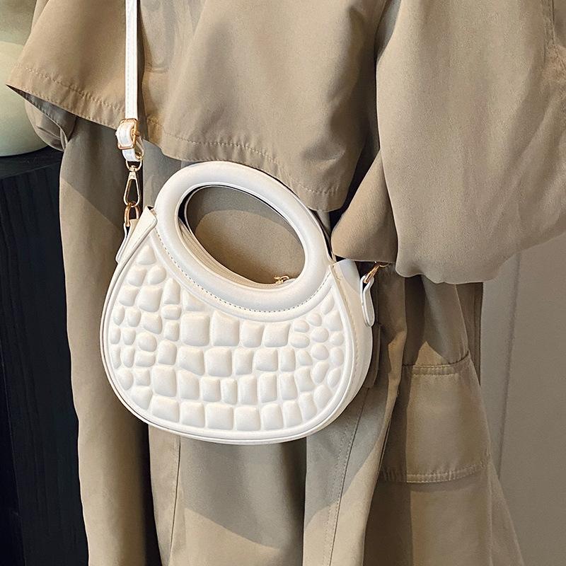 Модная сумка Diamond для женщин Новая модная сумка через плечо для женщин Ins Французская универсальная сумка на одно плечо
Модная сумка Diamond для женщин Новая модная сумка через плечо для женщин Ins Французская универсальная сумка на одно плечо