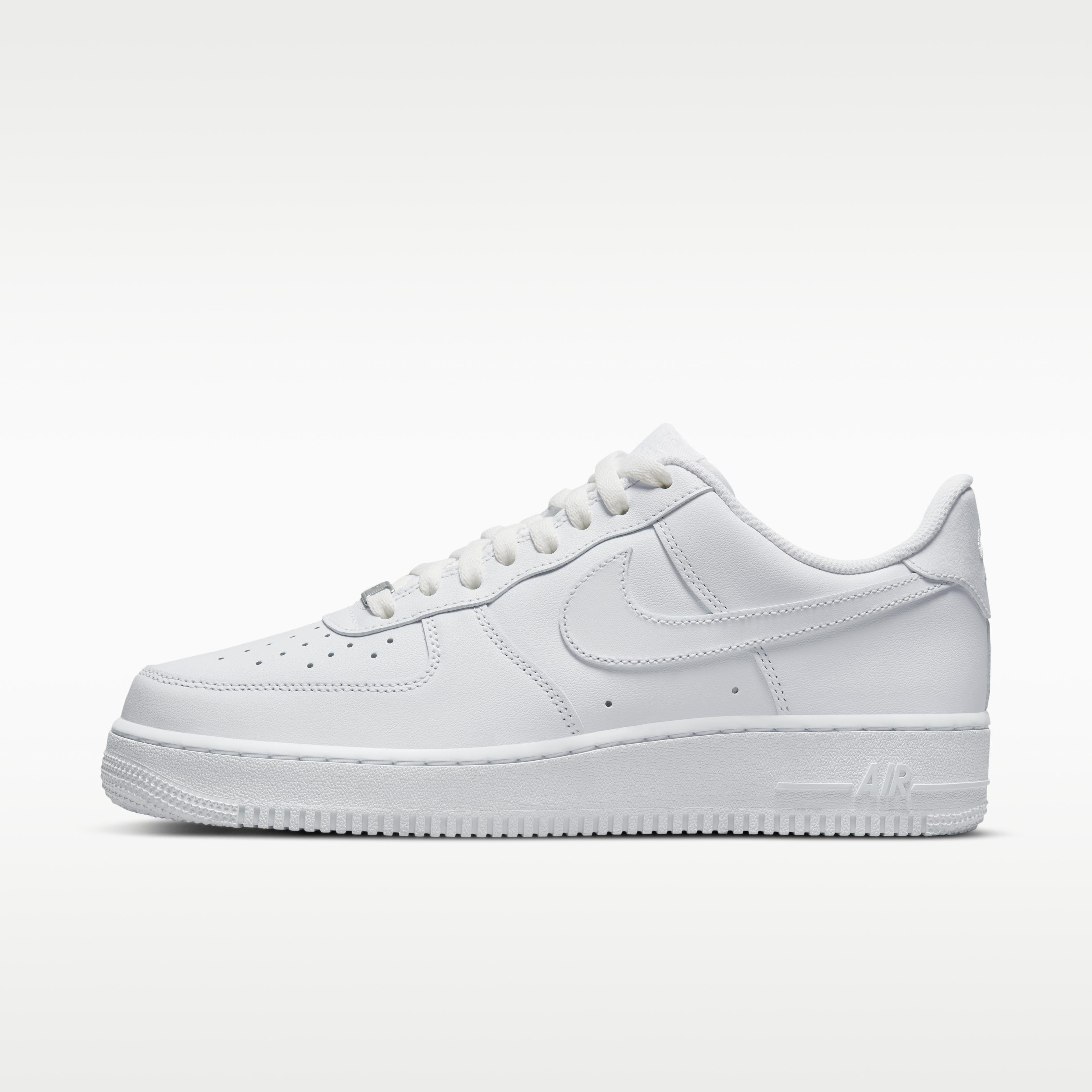 Nike Air Force 1 Low 07 Белый 42.5
Nike Air Force 1 Low 07 Белый 42.5