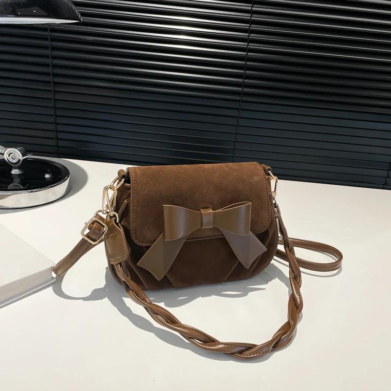 Matte ladies crossbody bag zipper arc PU monochromatic elegant and versatile mini shoulder bag party wallet new
Matte ladies crossbody bag zipper arc PU monochromatic elegant and versatile mini shoulder bag party wallet new