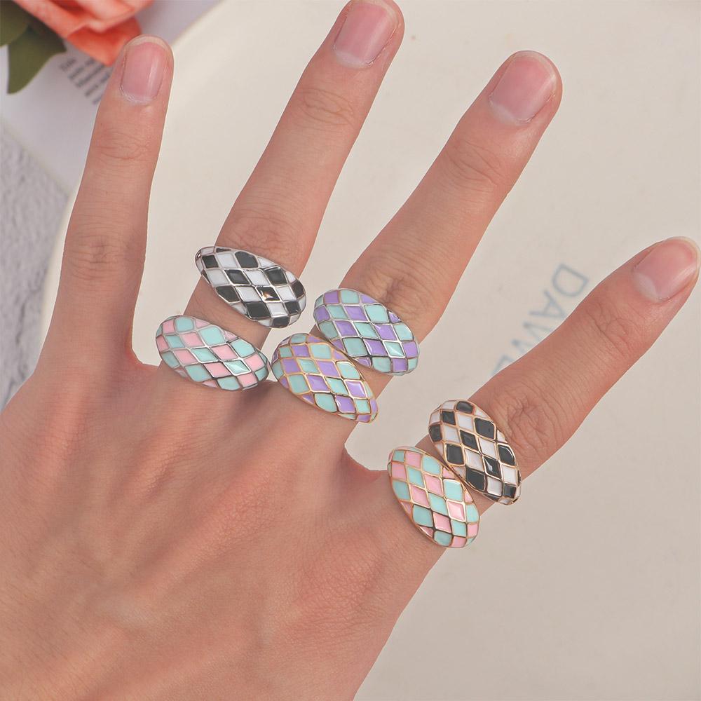 Creative Colorful Aolly Korean Women Plaid Bread Rings Diamond shape Fashion Jewelry Enamel Rings 6-blue&pink gold
Creative Colorful Aolly Korean Women Plaid Bread Rings Diamond shape Fashion Jewelry Enamel Rings 6-blue&pink gold