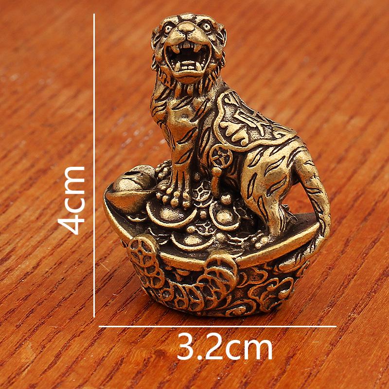 Латунная подставка для благовоний в виде дракона зодиака
Латунная подставка для благовоний в виде дракона зодиака