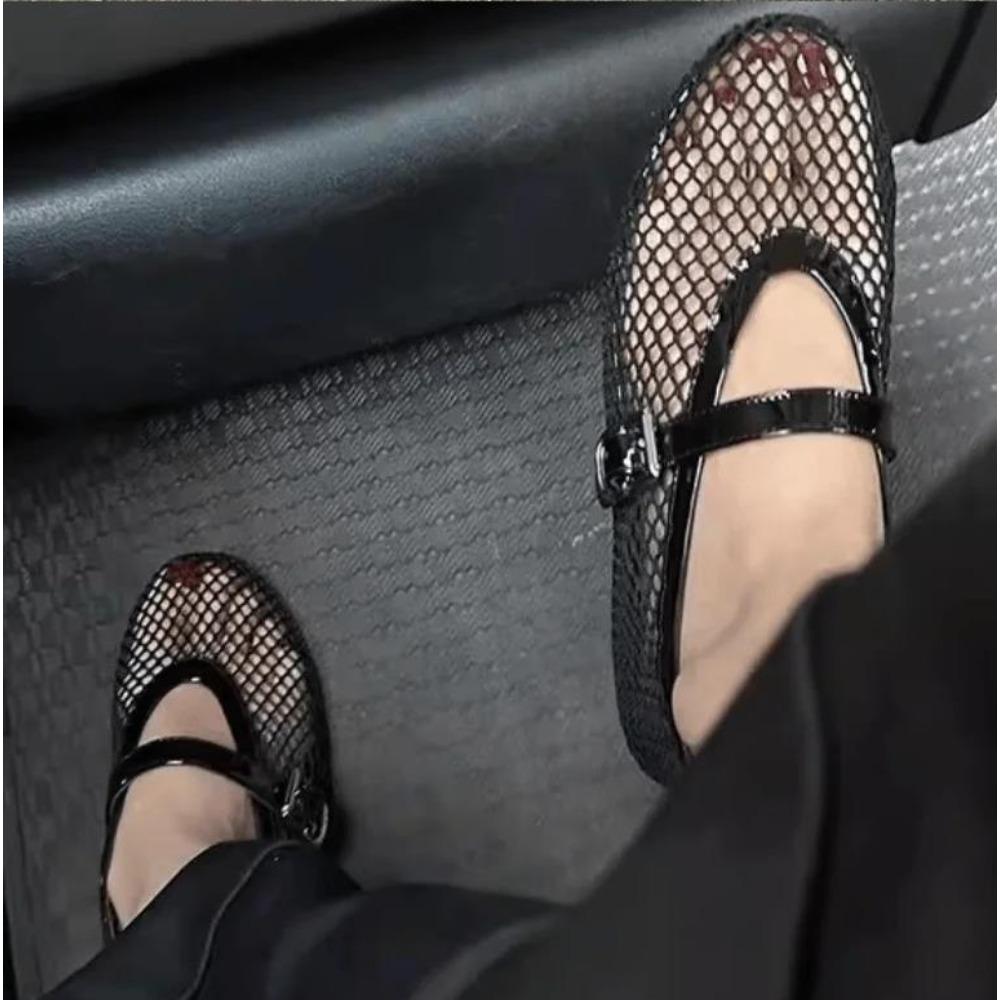 2024 Summer Mesh Hollow Sandals Women Flats Shallow Loafers New Beach Walking Designer Shoes Comfort Retro Female Zapatillas
2024 Summer Mesh Hollow Sandals Women Flats Shallow Loafers New Beach Walking Designer Shoes Comfort Retro Female Zapatillas