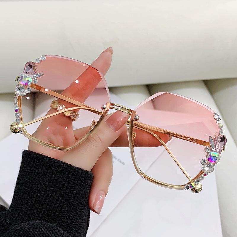 New Female s Fashion Sunglasses Female Designer Metal Sun Spectacles Summer Outdoor Travel Eye Spectacles UV 400 Protection Oculos De Sol As shown in the figu
New Female s Fashion Sunglasses Female Designer Metal Sun Spectacles Summer Outdoor Travel Eye Spectacles UV 400 Protection Oculos De Sol As shown in the figu