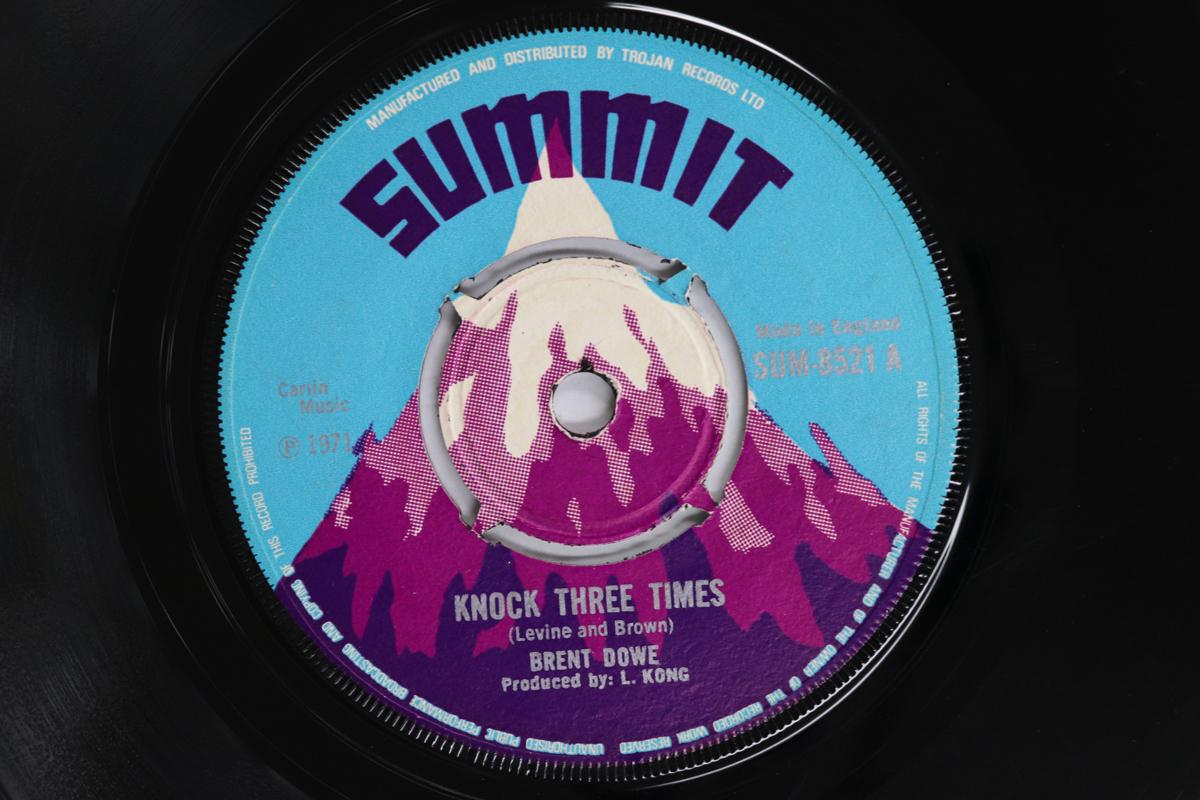 7inch Record GAYLADS BRENT DOWE This Time I Wont Hurt You Knock SUM8521 SUMMIT 1972 UK Reggae Ska Dub Used
7inch Record GAYLADS BRENT DOWE This Time I Wont Hurt You Knock SUM8521 SUMMIT 1972 UK Reggae Ska Dub Used