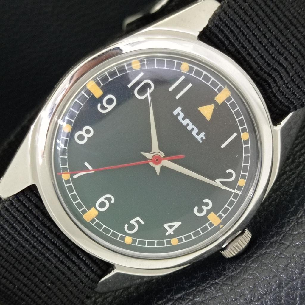 VINTAGE HMT HAND-WINDING INDIAN MENS BLACK COLOR DIAL WATCH a702816-1 R211-a702816
VINTAGE HMT HAND-WINDING INDIAN MENS BLACK COLOR DIAL WATCH a702816-1 R211-a702816
