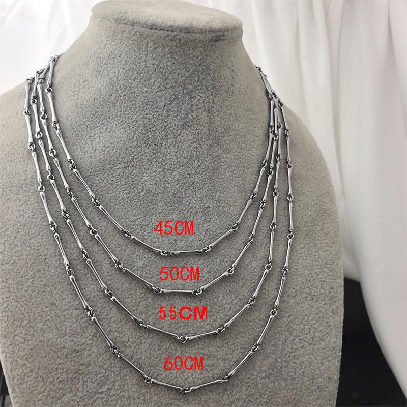 High-Grade Stainless Steel Bone Pendant Necklace, Multi-Size Clavicle Chain, Unisex. Bone Necklace 45CM
High-Grade Stainless Steel Bone Pendant Necklace, Multi-Size Clavicle Chain, Unisex. Bone Necklace 45CM