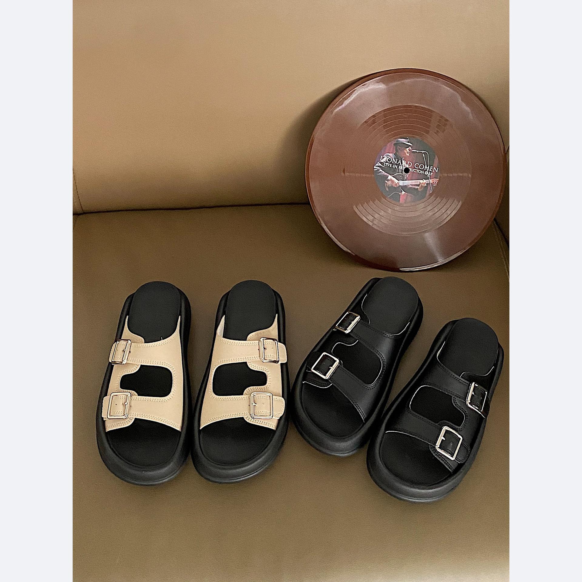 Internet celebrity black versatile non-slip slippers women s summer wear new super fire fashion beach cool slippers 35 чёрный
Internet celebrity black versatile non-slip slippers women s summer wear new super fire fashion beach cool slippers 35 чёрный