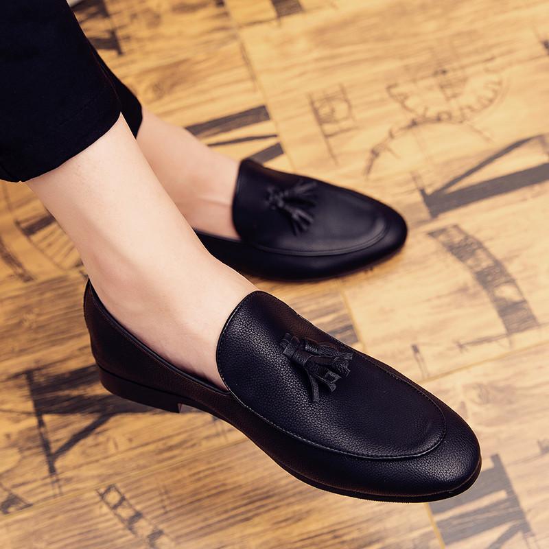 New summer pointed British black leather shoes business dress casual shoes 39
New summer pointed British black leather shoes business dress casual shoes 39