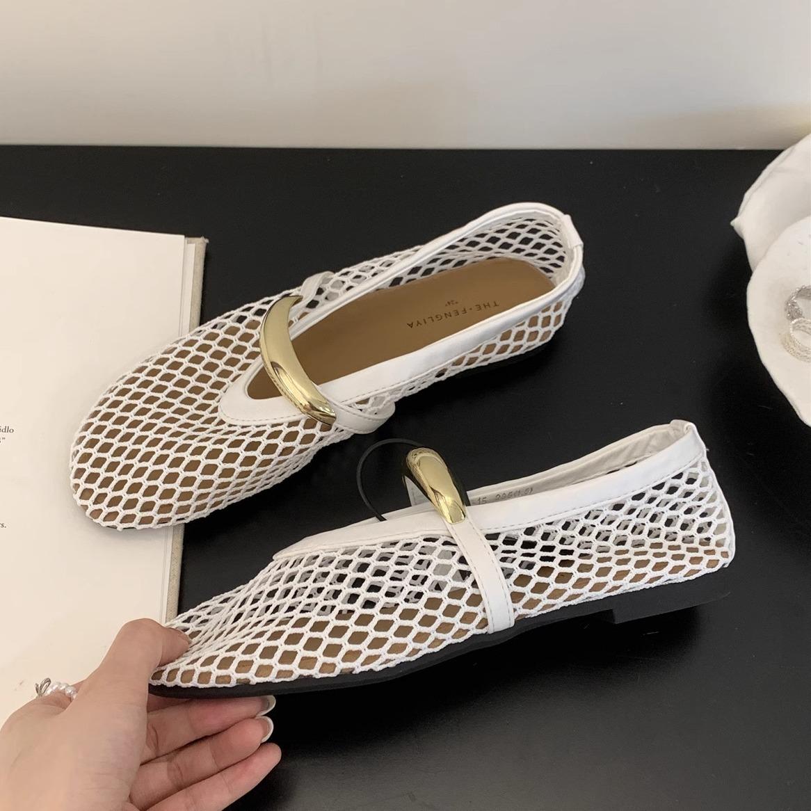 French fashion mesh flat bottom fishing net shoes single shoes metal ballet shoes women s summer fashion hollow Mary Jane shoes 36
French fashion mesh flat bottom fishing net shoes single shoes metal ballet shoes women s summer fashion hollow Mary Jane shoes 36