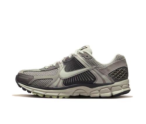 Nike Zoom Vomero 5 Running shoes Women s FB8825-001 Size EU 36.5 серый
Nike Zoom Vomero 5 Running shoes Women s FB8825-001 Size EU 36.5 серый