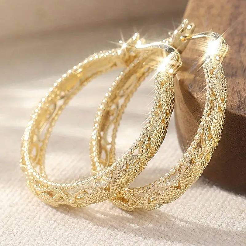 Huitan Delicate Design Women Hollow Circle Hoop Earrings Wedding Accessories Party Daily Trendy Gold Color Noble Metal Zircon
Huitan Delicate Design Women Hollow Circle Hoop Earrings Wedding Accessories Party Daily Trendy Gold Color Noble Metal Zircon