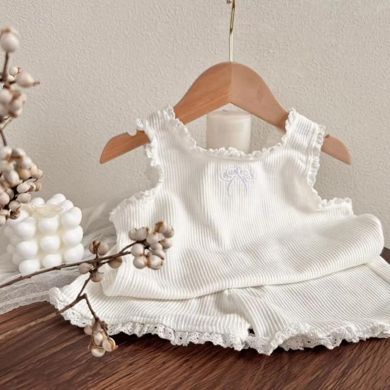 Korean Style Children s Lace Vest Cute Summer Sleeveless Shorts Thin Set Girls Kids Fashion Outfit 120cm білий
Korean Style Children s Lace Vest Cute Summer Sleeveless Shorts Thin Set Girls Kids Fashion Outfit 120cm білий