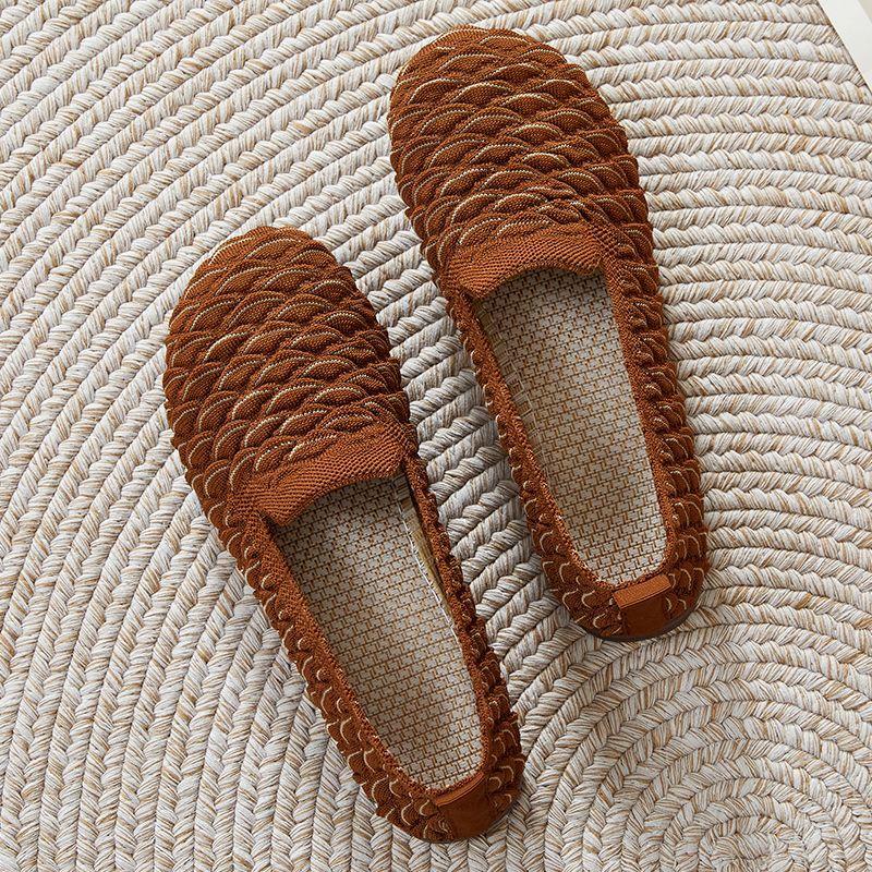 Shoes women s summer new casual shoes daily commuting mother shoes one pedal soft sole non-smelly foot cloth shoes women 41
Shoes women s summer new casual shoes daily commuting mother shoes one pedal soft sole non-smelly foot cloth shoes women 41
