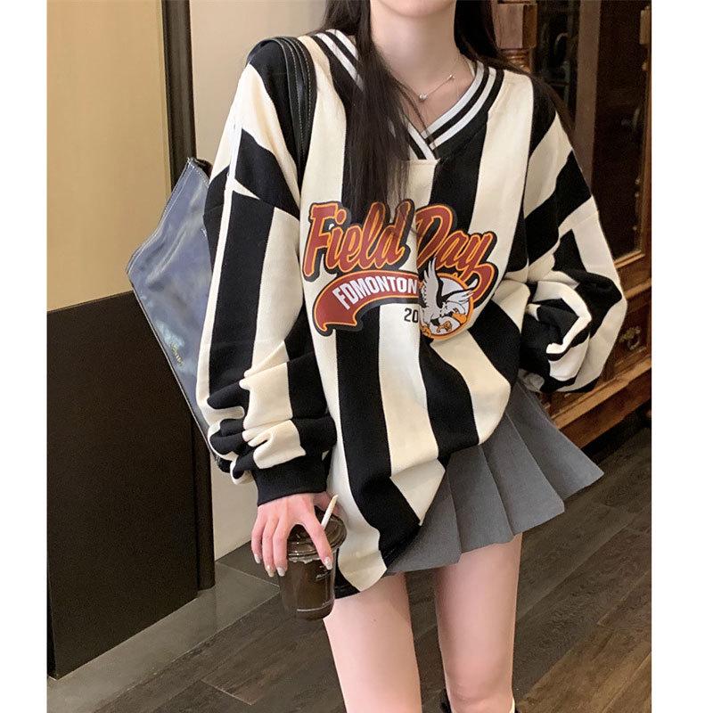 Women s Sporty Colorblock V-Neck Striped Long-Sleeve Mid-Length Sweatshirt - Spring 2025 Style M (suggested for up to 110 jin)
Women s Sporty Colorblock V-Neck Striped Long-Sleeve Mid-Length Sweatshirt - Spring 2025 Style M (suggested for up to 110 jin)