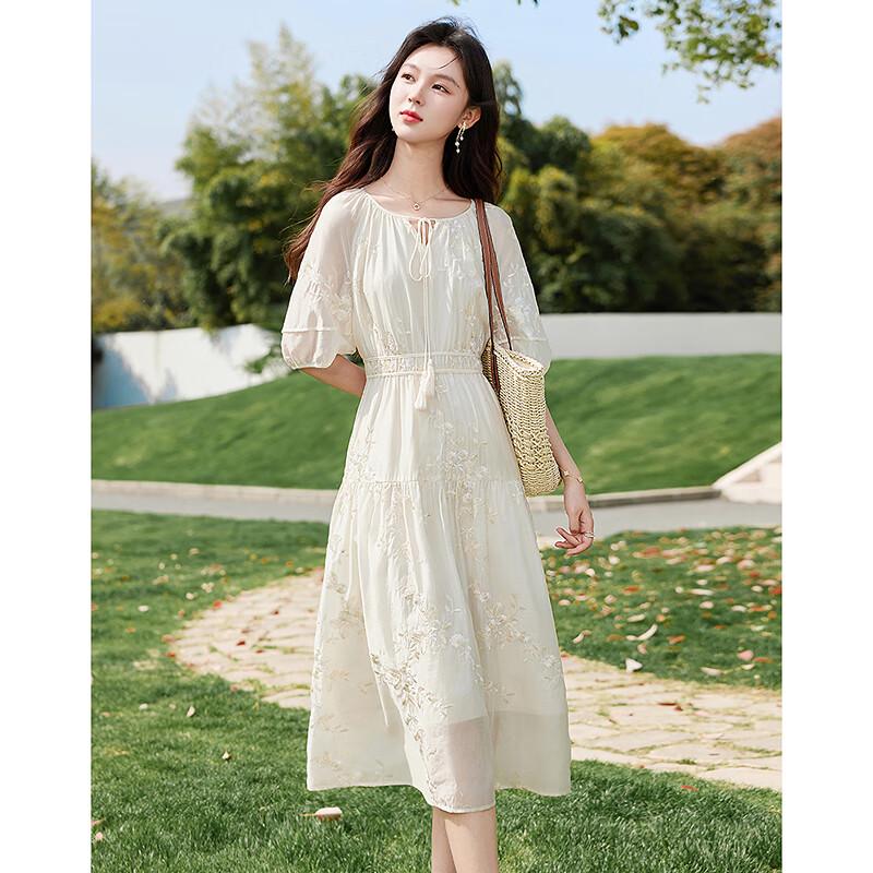 Elegant Short Sleeve Midi Dress L
Elegant Short Sleeve Midi Dress L
