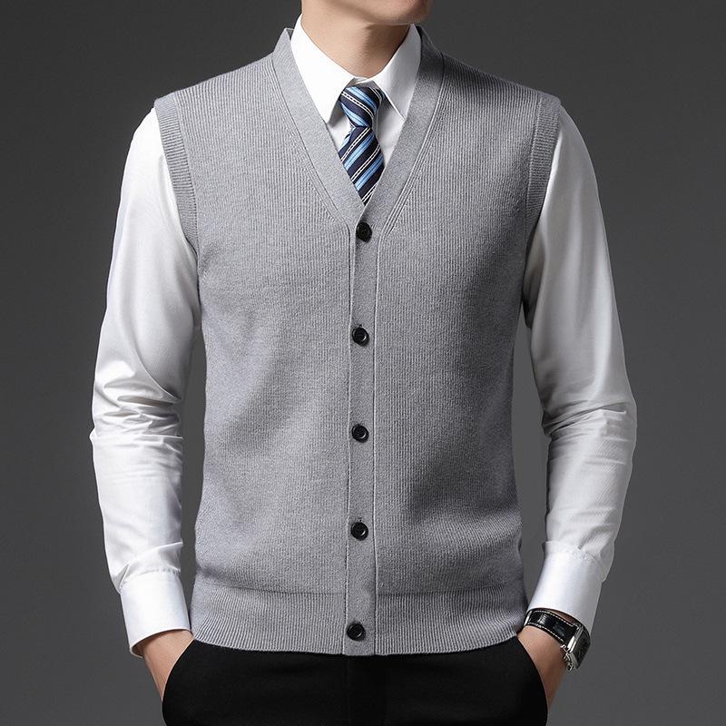 2023 Autumn/Winter Men s V-Neck Cardigan Vest - Thick, Warm Business Casual Shawl for Middle-aged Gentlemen 2XL сірий колір
2023 Autumn/Winter Men s V-Neck Cardigan Vest - Thick, Warm Business Casual Shawl for Middle-aged Gentlemen 2XL сірий колір
