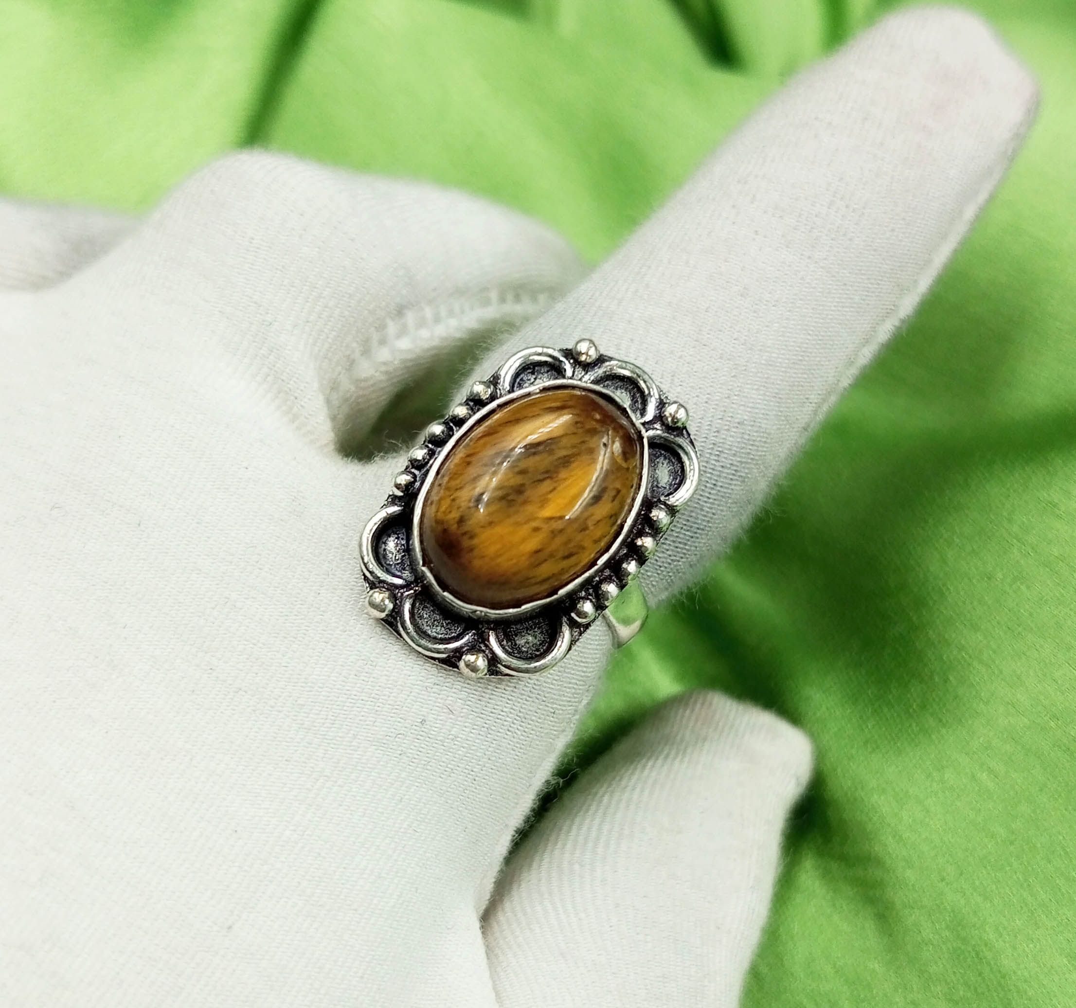 Кольцо Tiger Eye Gemstone из стерлингового серебра 925 пробы с покрытием US SZ 9 MM-R197
Кольцо Tiger Eye Gemstone из стерлингового серебра 925 пробы с покрытием US SZ 9 MM-R197