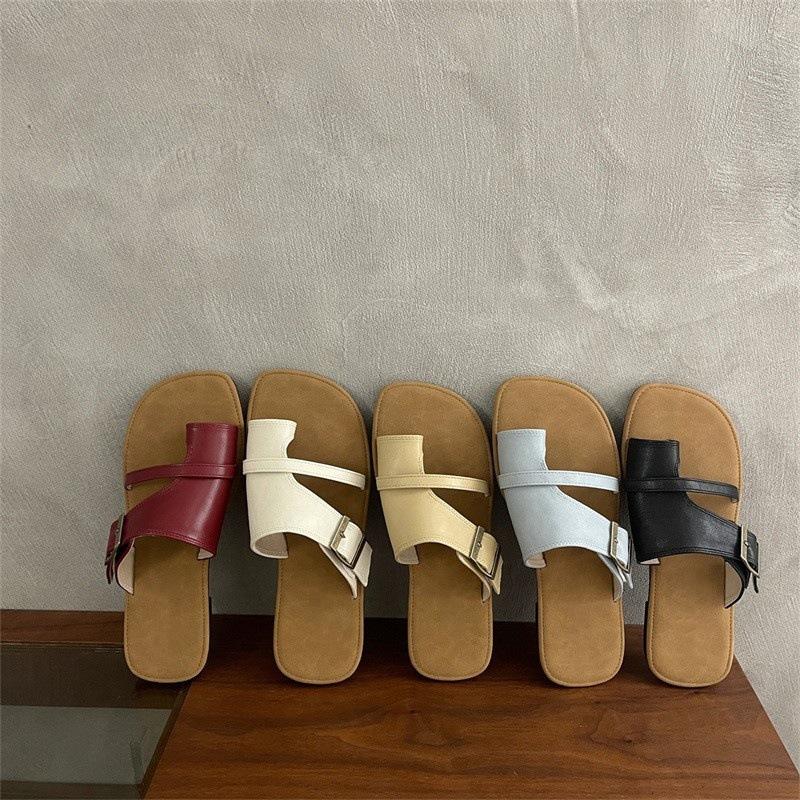 Niche flat-bottomed toe slippers women s gentle soft-bottomed beach cool slippers one-word drag 35
Niche flat-bottomed toe slippers women s gentle soft-bottomed beach cool slippers one-word drag 35