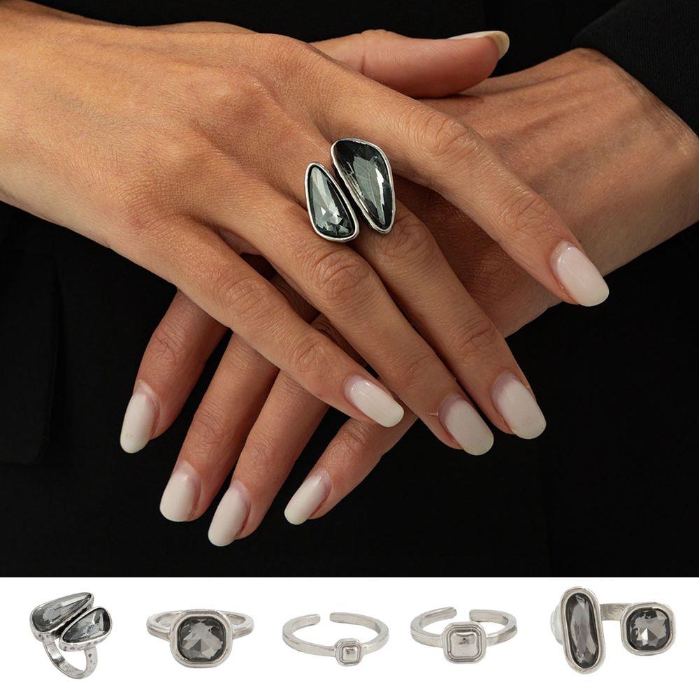 Minimalist Acrylic Rhinestone Open Ring For Women Fashion Korean Irregular Geometry Adjustable Knuckle Ring Jewelry Lady Gifts style1
Minimalist Acrylic Rhinestone Open Ring For Women Fashion Korean Irregular Geometry Adjustable Knuckle Ring Jewelry Lady Gifts style1