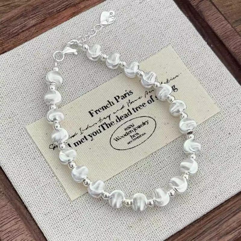silver fashion and creative chic bangles shiny brushed cat eye bracelet for women simple and Laziness party
silver fashion and creative chic bangles shiny brushed cat eye bracelet for women simple and Laziness party