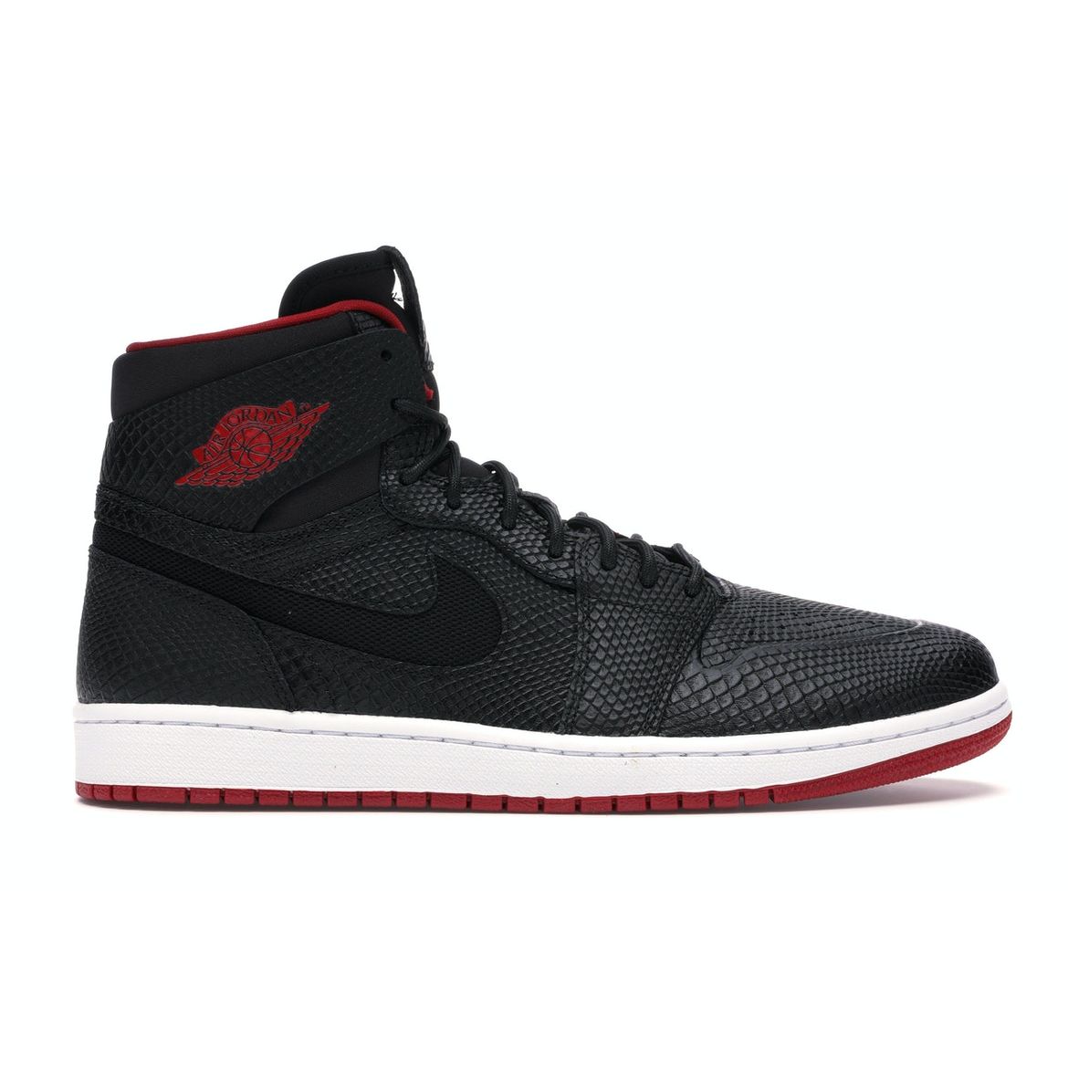 Мужские кроссовки Air Jordan 1 Retro High Nouveau Snakeskin Black White Gym-Red 819176-001
Мужские кроссовки Air Jordan 1 Retro High Nouveau Snakeskin Black White Gym-Red 819176-001