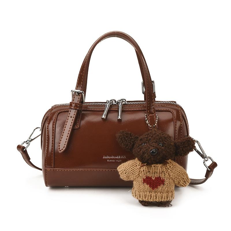 Daily sense fashionable versatile Boston bag simple glossy foreign light luxury shoulder bag exquisite personality messenger women s bag No pendant model коричневий
Daily sense fashionable versatile Boston bag simple glossy foreign light luxury shoulder bag exquisite personality messenger women s bag No pendant model коричневий