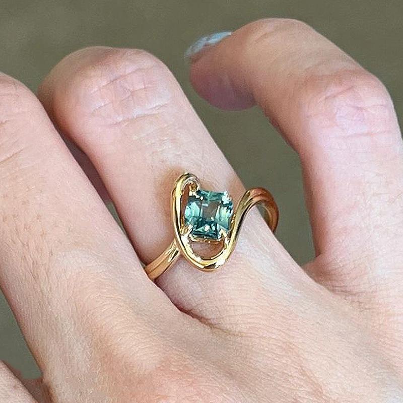 Classic light luxury glossy black/purple/green ring blue-green square gemstone ring for women new in banquet jewelry gift resizable
Classic light luxury glossy black/purple/green ring blue-green square gemstone ring for women new in banquet jewelry gift resizable