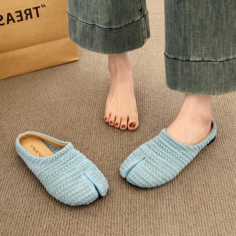 Niche woven pig s trotters and half slippers for women s outer wear 2025 new models with skirts and one pedal bag head slippers 35 синій
Niche woven pig s trotters and half slippers for women s outer wear 2025 new models with skirts and one pedal bag head slippers 35 синій