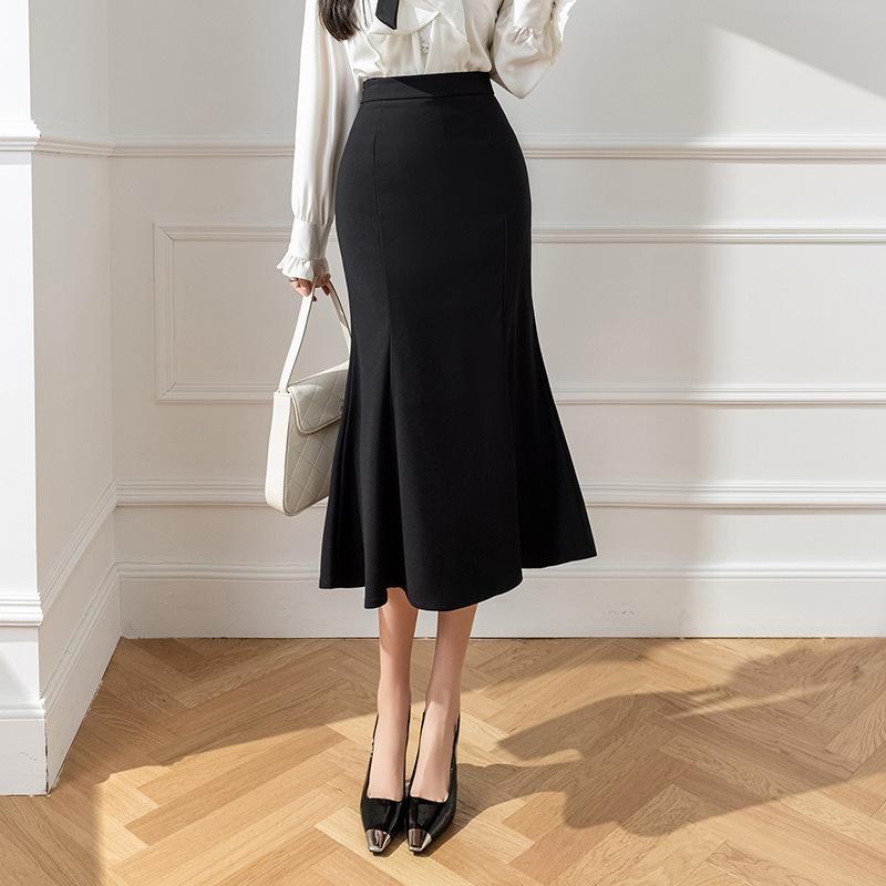 Весенне-летние женские юбки-миди, корейская элегантная женская юбка с высокой талией, женская розовая модная юбка-русалка S чёрный
Весенне-летние женские юбки-миди, корейская элегантная женская юбка с высокой талией, женская розовая модная юбка-русалка S чёрный