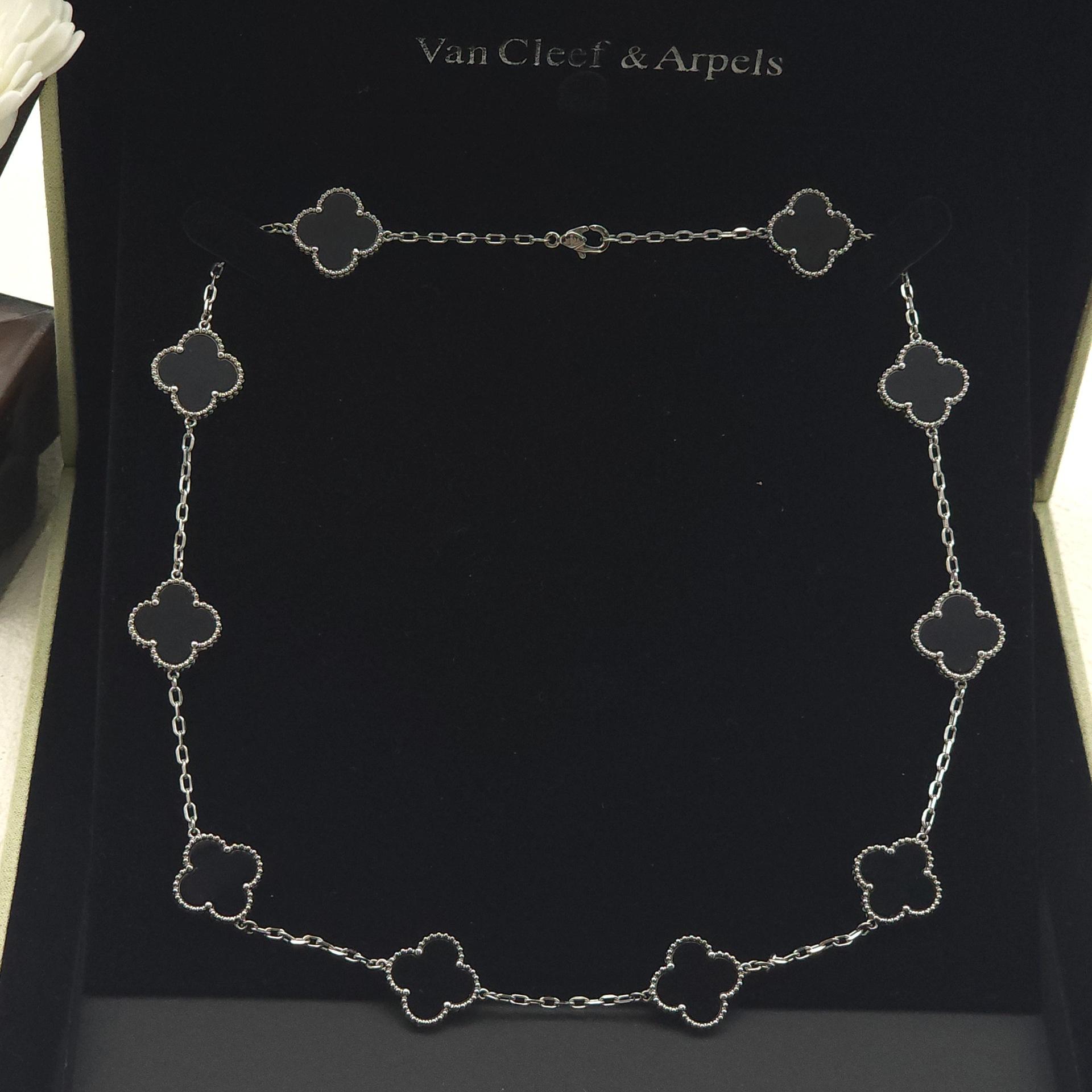 Титановая сталь не теряет цвет Натуральная ракушка Четырехлистный клевер Цепочка с десятью цветками Двусторонняя цепочка на ключицу с четырехлистным клевером quality goods
Титановая сталь не теряет цвет Натуральная ракушка Четырехлистный клевер Цепочка с десятью цветками Двусторонняя цепочка на ключицу с четырехлистным клевером quality goods