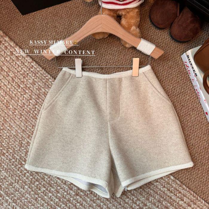 Women s 2025 Winter High-Waisted Woolen A-Line Shorts: Solid Color, Hip-Lifting, Versatile Wide-Leg Korean Style Large
Women s 2025 Winter High-Waisted Woolen A-Line Shorts: Solid Color, Hip-Lifting, Versatile Wide-Leg Korean Style Large