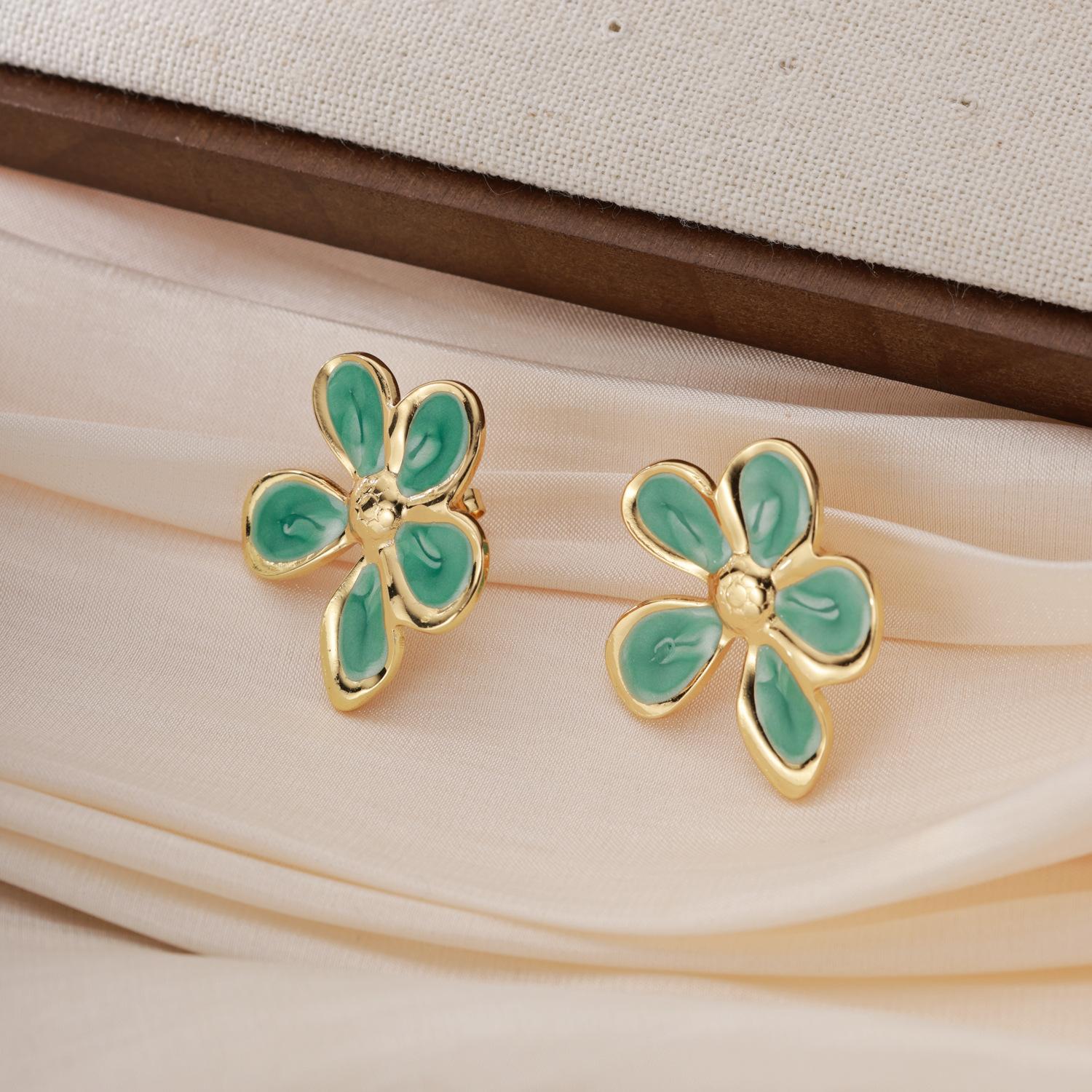 Enamel Earrings Tarnish-Resistant Nature Inspired Earrings Earrings Hypoallergenic Titanium Steel Jewelry For Everyday Wear
Enamel Earrings Tarnish-Resistant Nature Inspired Earrings Earrings Hypoallergenic Titanium Steel Jewelry For Everyday Wear