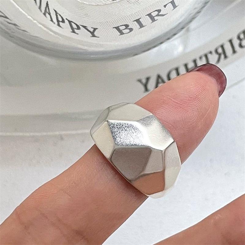Minimalist Rhombus Geometric Wide Open Rings For Women Vintage Fashion New Jewelry Gift Party Daily Wholesale anillos resizable
Minimalist Rhombus Geometric Wide Open Rings For Women Vintage Fashion New Jewelry Gift Party Daily Wholesale anillos resizable