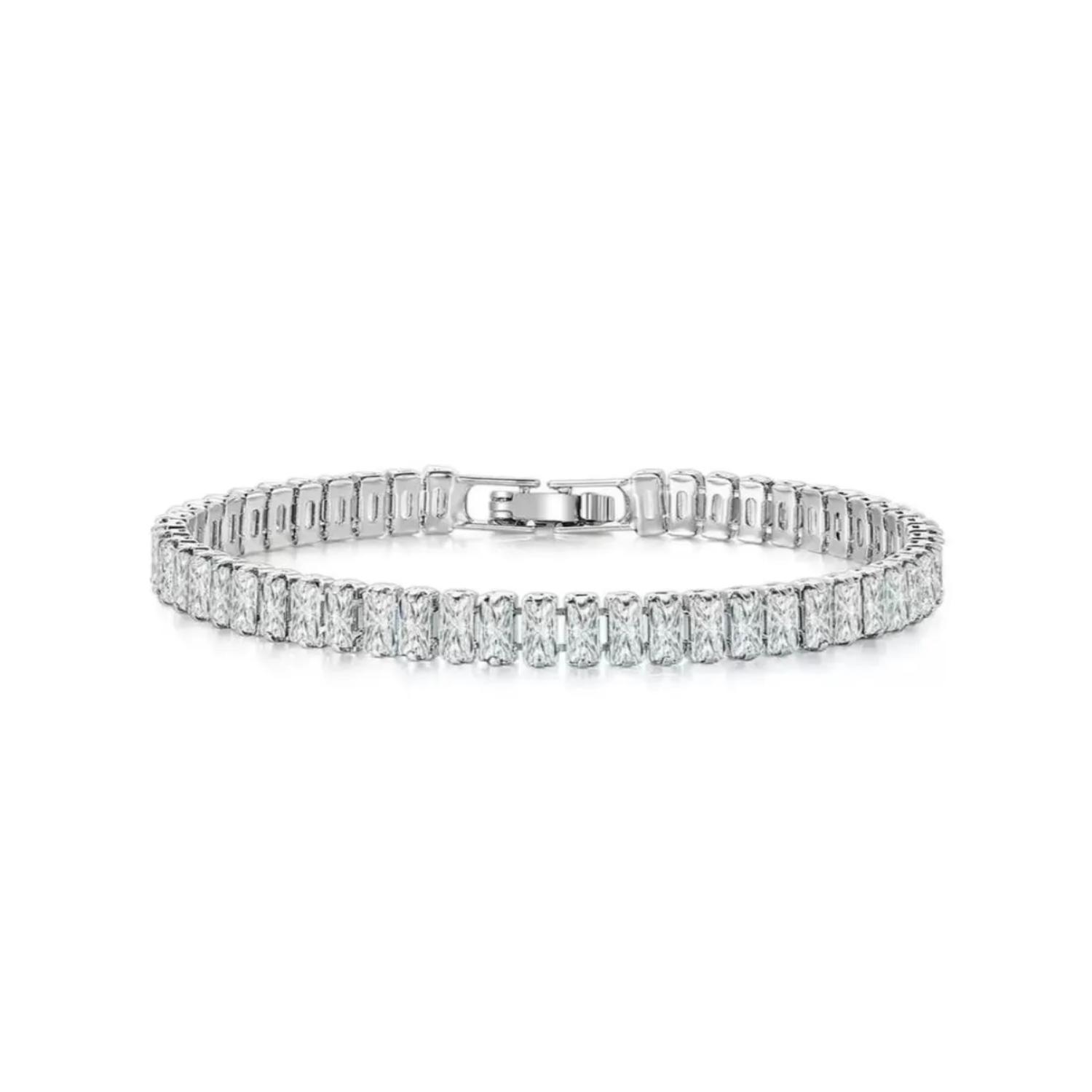 Elegant Zircon Baguette Stone Bracelet – Tarnish-Resistant Stainless Steel Jewelry for Women – Adjustable Length 16-18cm срібний
Elegant Zircon Baguette Stone Bracelet – Tarnish-Resistant Stainless Steel Jewelry for Women – Adjustable Length 16-18cm срібний
