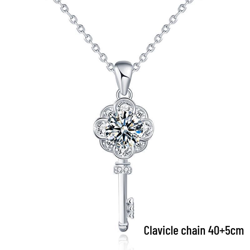 Колье-ключ из стерлингового серебра с муассанитом для женщин – Оригинальный дизайн, Длинная подвеска на ключицу, Универсальные парные украшения 925 Sterling Silver
Колье-ключ из стерлингового серебра с муассанитом для женщин – Оригинальный дизайн, Длинная подвеска на ключицу, Универсальные парные украшения 925 Sterling Silver