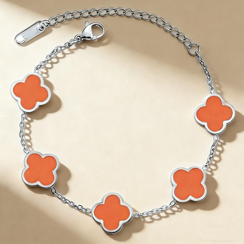 Stylish New Smooth Four-leaf Clover Bracelet Titanium Steel Double-sided Women s Bracelet
Stylish New Smooth Four-leaf Clover Bracelet Titanium Steel Double-sided Women s Bracelet