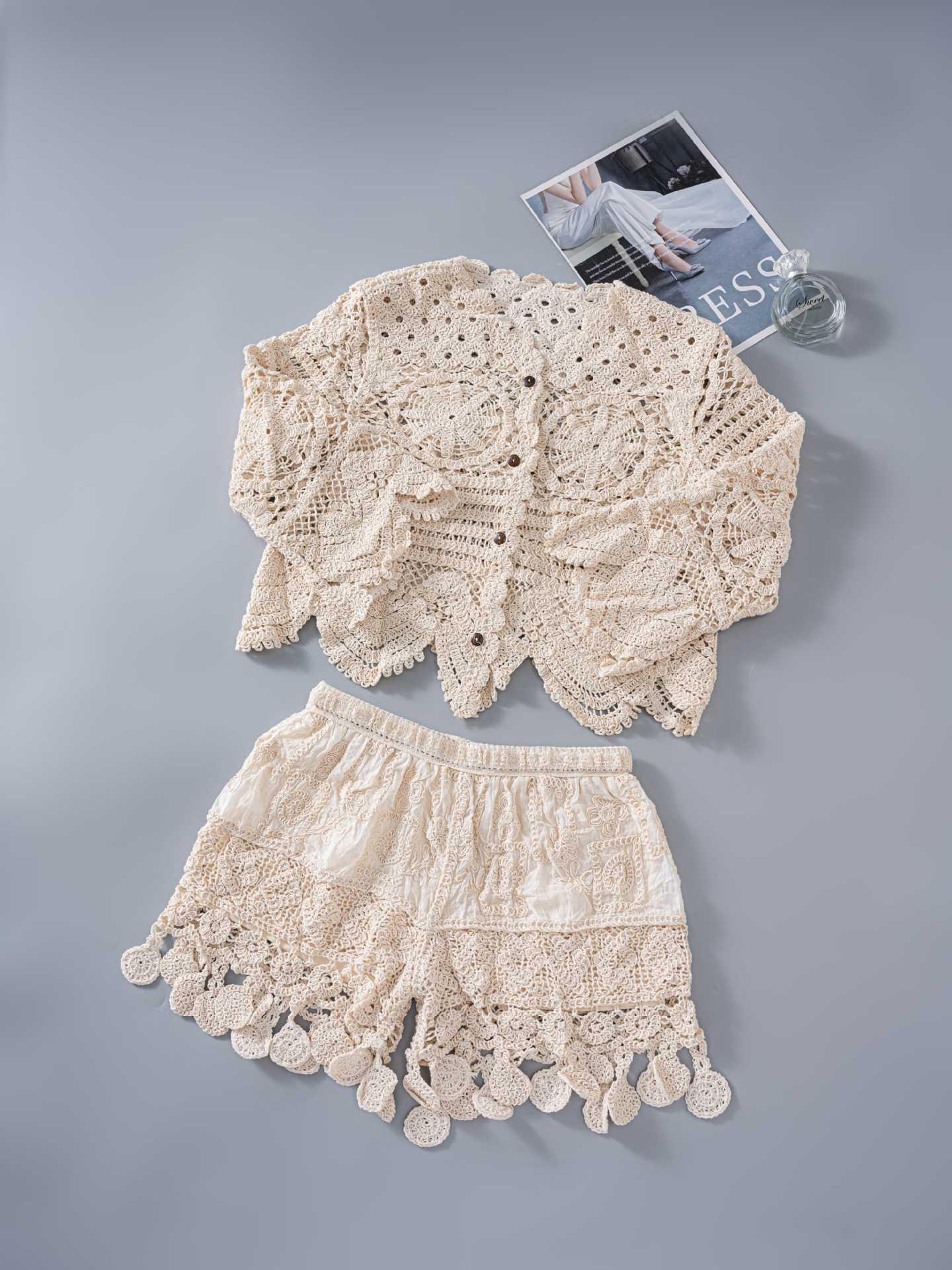 French Sequin Embroidered Top & Slimming Shorts Women s Two-Piece Set - Spring Collection One Size
French Sequin Embroidered Top & Slimming Shorts Women s Two-Piece Set - Spring Collection One Size