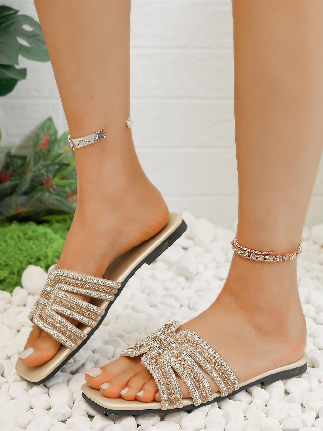 Женские босоножки с открытым носком, весенне-летняя уличная обувь 2025, новые повседневные плоские удобные пляжные шлепанцы со стразами, большой размер 43 шампанского