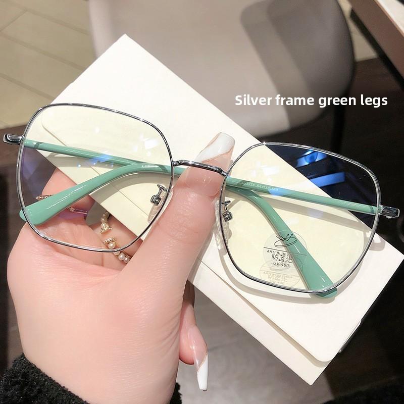 Minimalist Unisex Square Frame Glasses With Blue Light Filter For Computer Use And Daily Activities зелений
Minimalist Unisex Square Frame Glasses With Blue Light Filter For Computer Use And Daily Activities зелений