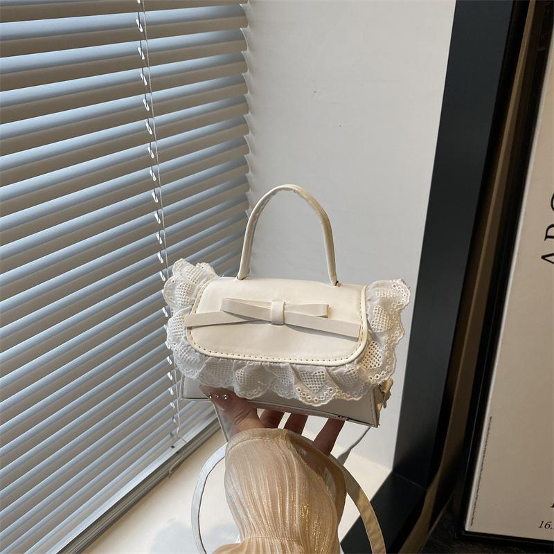 Sweet Bow Shoulder Bag Women s Autumn Fashion Lace Mini Handheld Crossbody Bag белый
Sweet Bow Shoulder Bag Women s Autumn Fashion Lace Mini Handheld Crossbody Bag белый