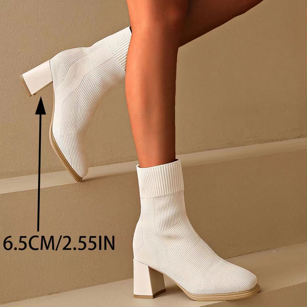 Large size autumn and winter flying weaving 2025 new middle heel square head short boots women s high heel thick heel women s boots socks boots 35
Large size autumn and winter flying weaving 2025 new middle heel square head short boots women s high heel thick heel women s boots socks boots 35